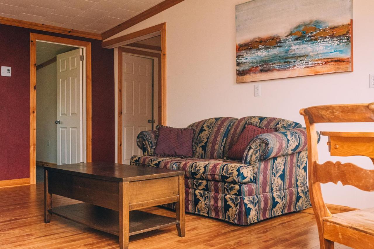 Nordet Motel Saint Georges De Malbaie Екстериор снимка