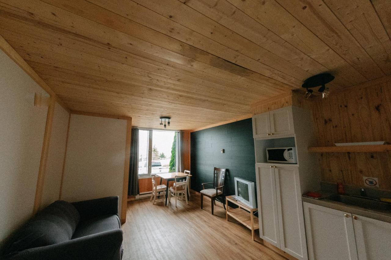 Nordet Motel Saint Georges De Malbaie Екстериор снимка