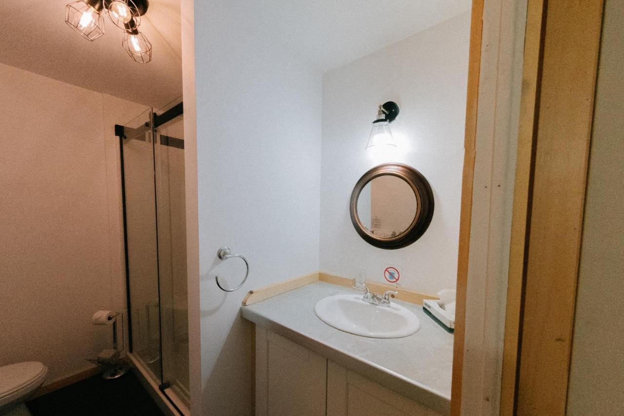 Nordet Motel Saint Georges De Malbaie Екстериор снимка